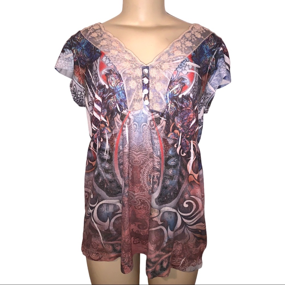 Hippie One World Butterfly 🦋 Emerging Floral SL Tee Shirt Top
